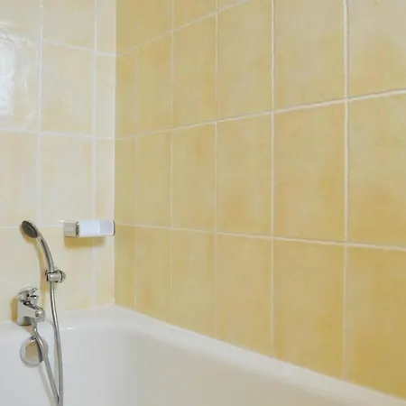 Villa Np110-004 Maison 4 Pieces Mezzanine,